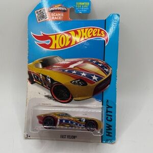 2015 Hot Wheels Treasure Hunt Fast Felion HW City 69/250